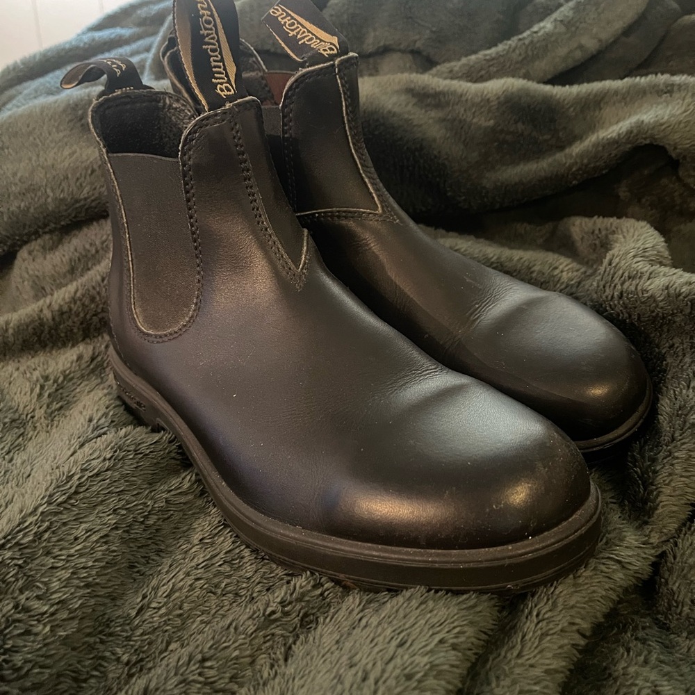Blundstone Men's Dark Leather Chelsea Boots